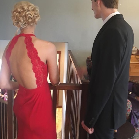 Red prom dress - Picture 2 of 2